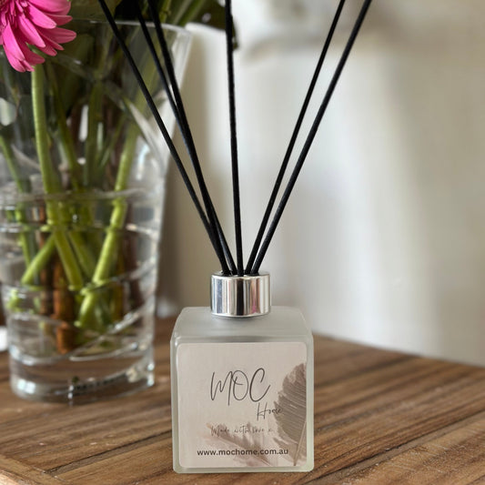 Frosted Cubic Reed Diffuser image 1